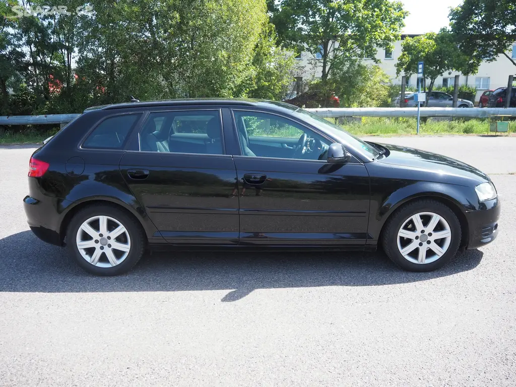 Audi A3 1.9 TDI klima, vyhř. sedadla - fotka 4