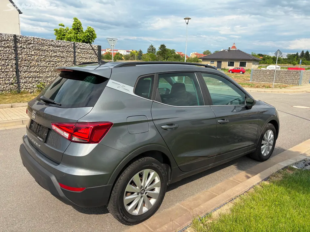 Seat Arona 1.0 TSi 85 kW, navi, dig. klima, smart - fotka 3