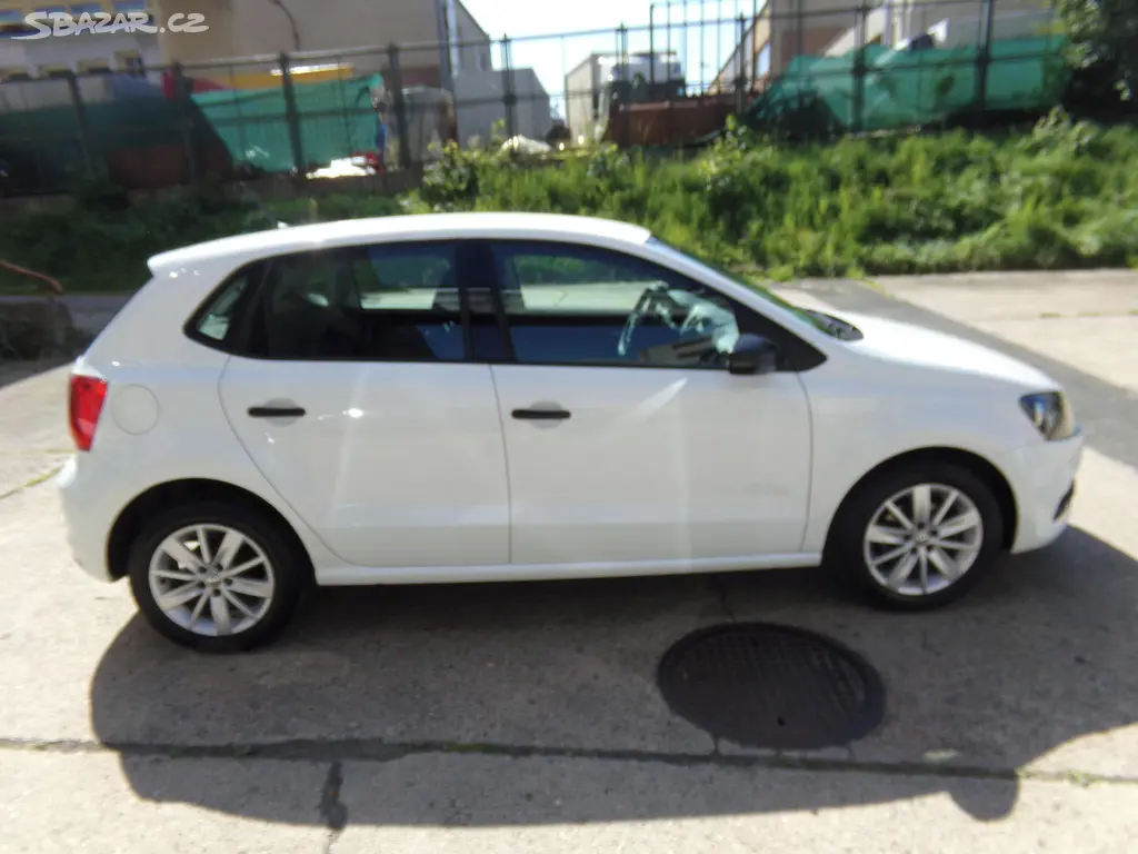 Volkswagen Polo, 1.0 MPi FAMILY - fotka 4