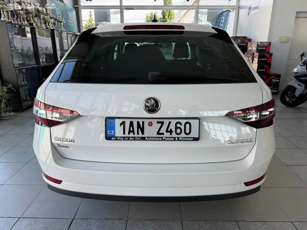 Škoda Superb, 2.0 110 kW bez AdBlue - fotka 6