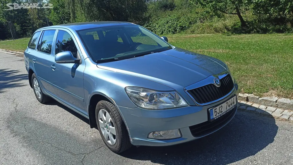 Auto Škoda Octavia - kombi - fotka 3