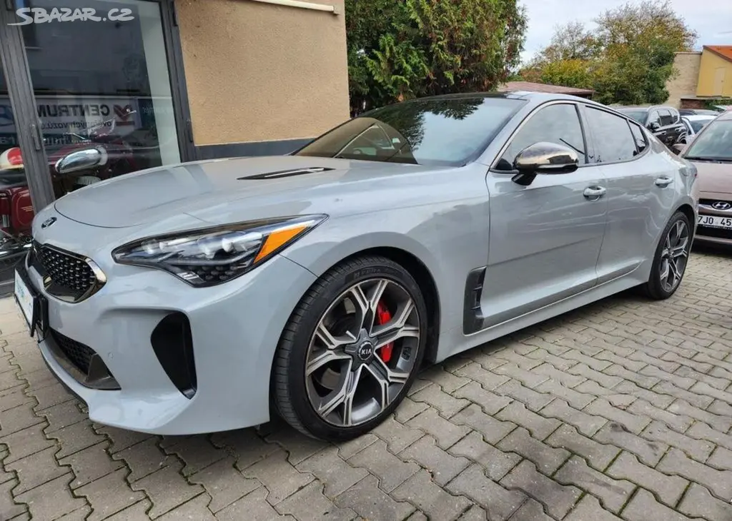 Kia Stinger 3.3-GT-RED KŮŽE-AUTOMAT - fotka 4