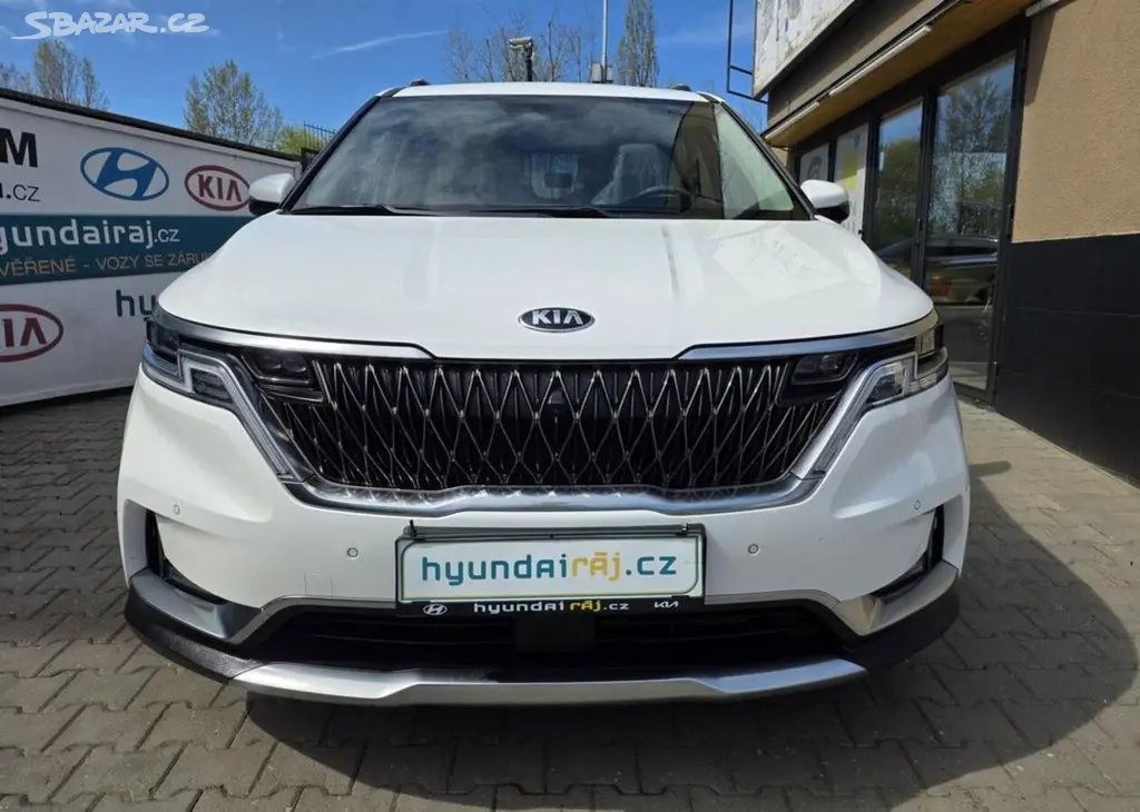 Kia Carnival 2.2-7míst-TOP VÝBAVA-2xLCD