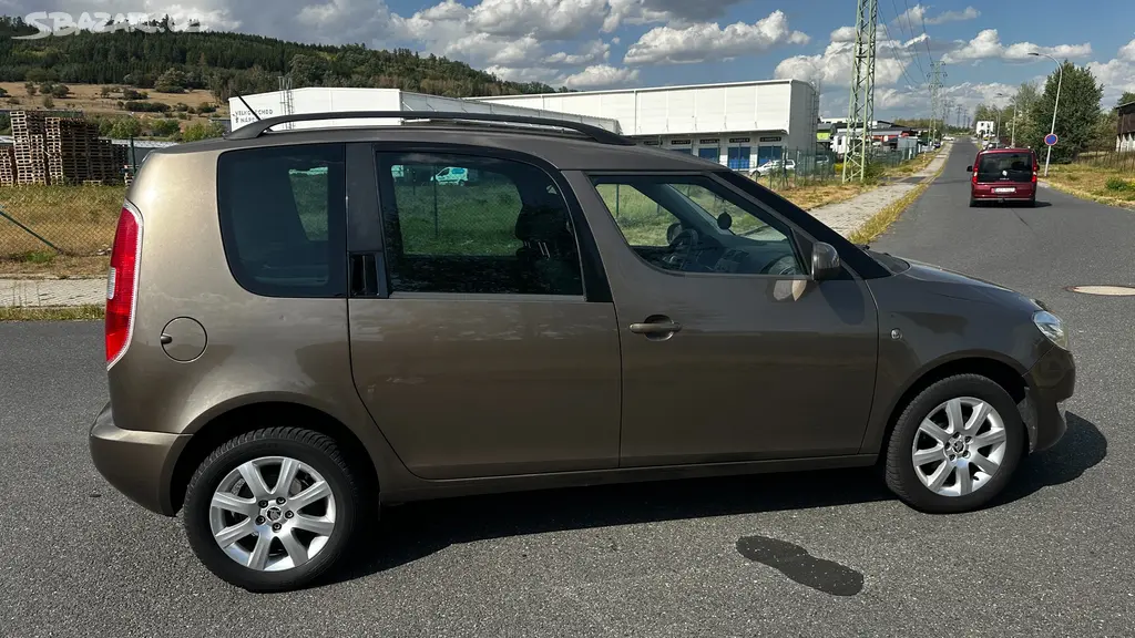 ŠKODA ROOMSTER 1.2 TSI - fotka 6