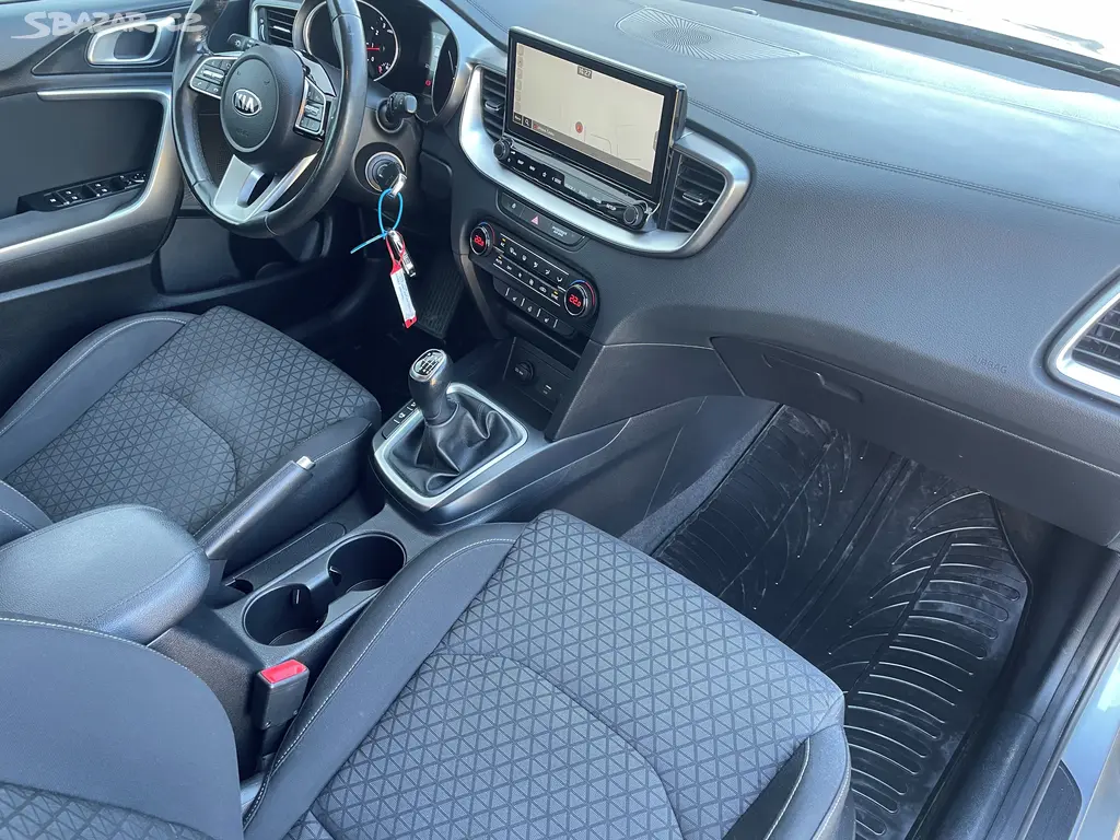 Kia Cee´d, 1,4 T-GDi 103kW TOP - fotka 6