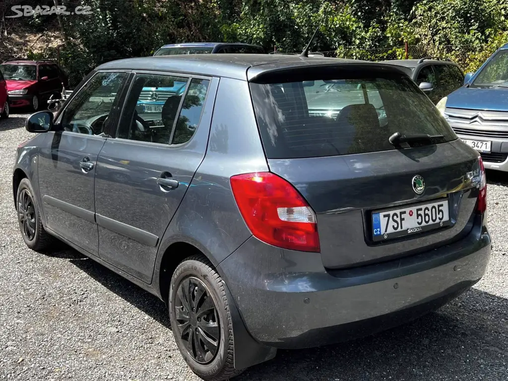 Škoda Fabia 1.6i 16V 77kW klima tempomat 187tkm - fotka 4