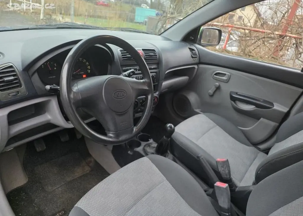 Kia Picanto 1.0-CENTRÁL-NÍZKÉ KM - fotka 2