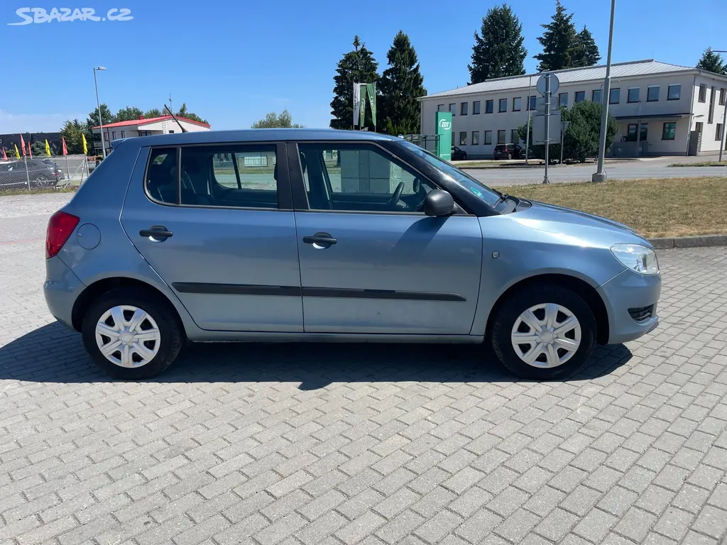 ŠKODA FABIA 1,4 i 16V 63kw Klima ESP Ambiente 2011 - fotka 5