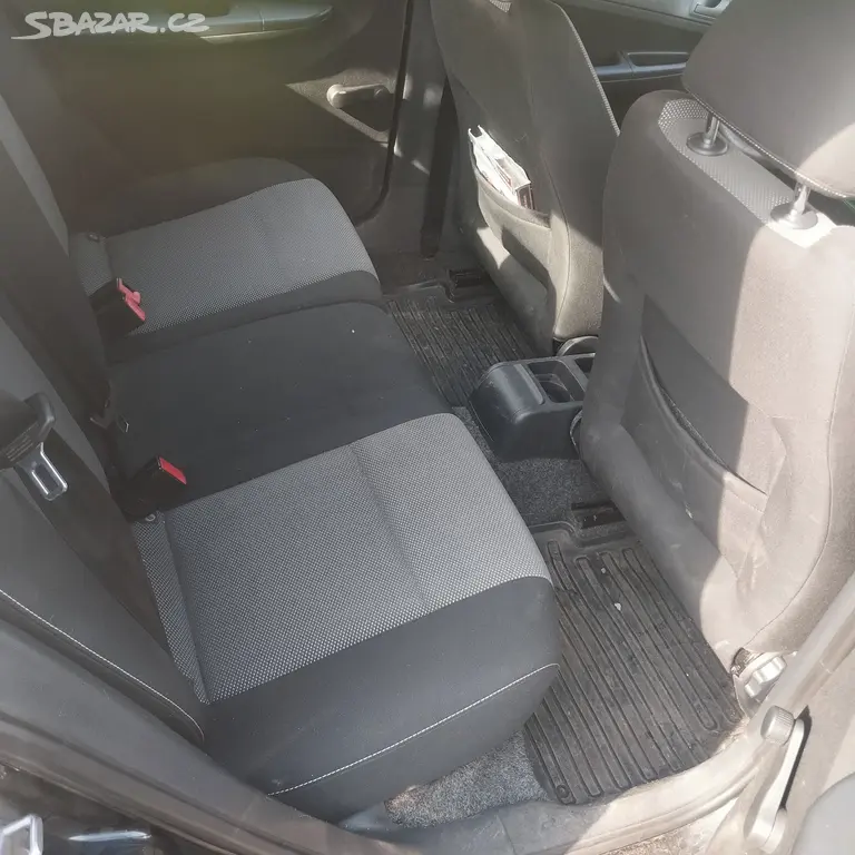 Sedačky fabia 1 a 2 Montecarlo - fotka 3