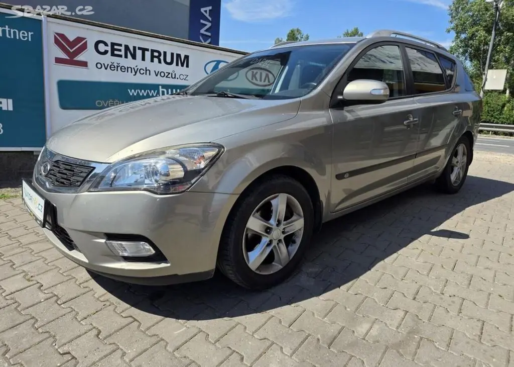 Kia Cee´d 1.4-NÍZKÉ KM-ZACHOVALÝ STAV