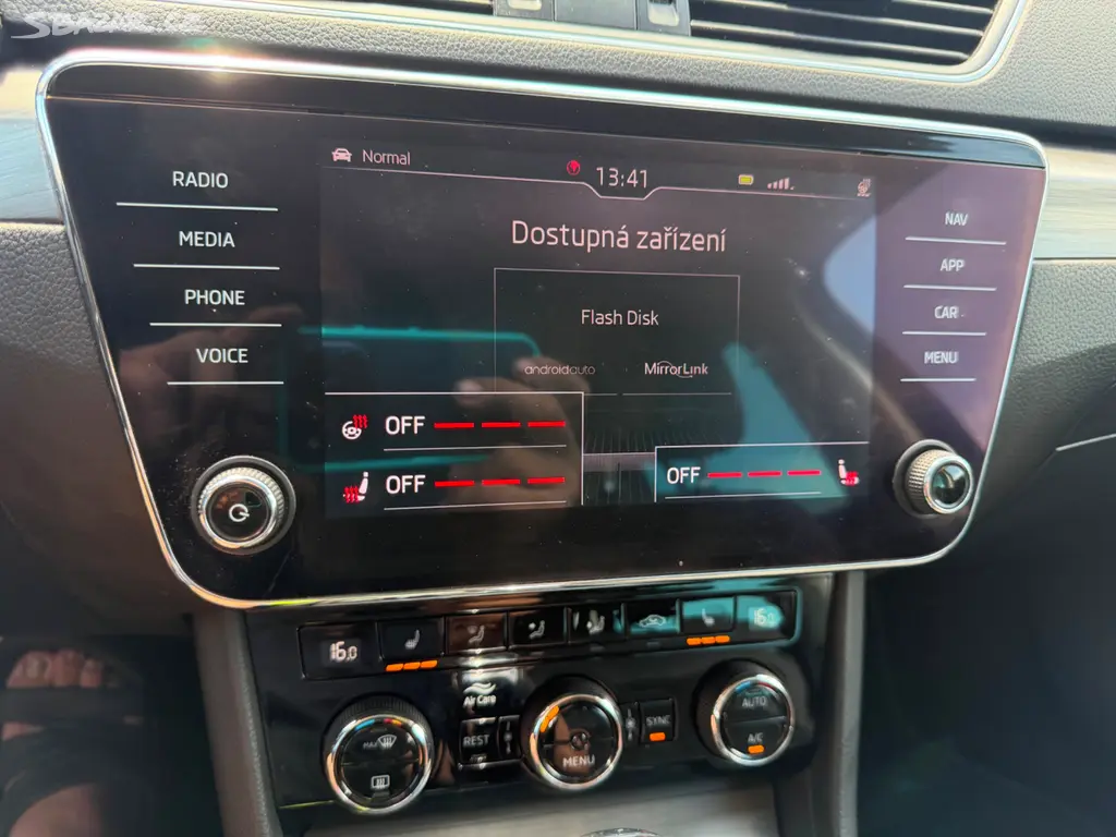 Škoda Superb 3 kombi Fl 2019 - fotka 6