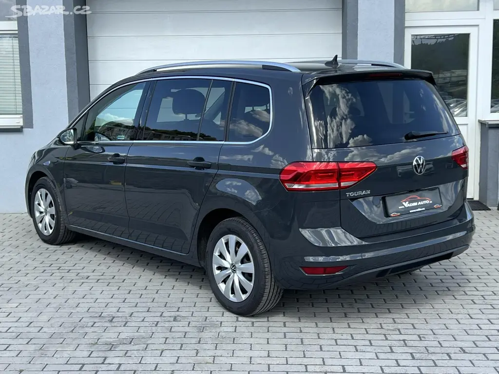 Volkswagen Touran, 1.5TSI 110kW DSG 7.MÍST EVO - fotka 3
