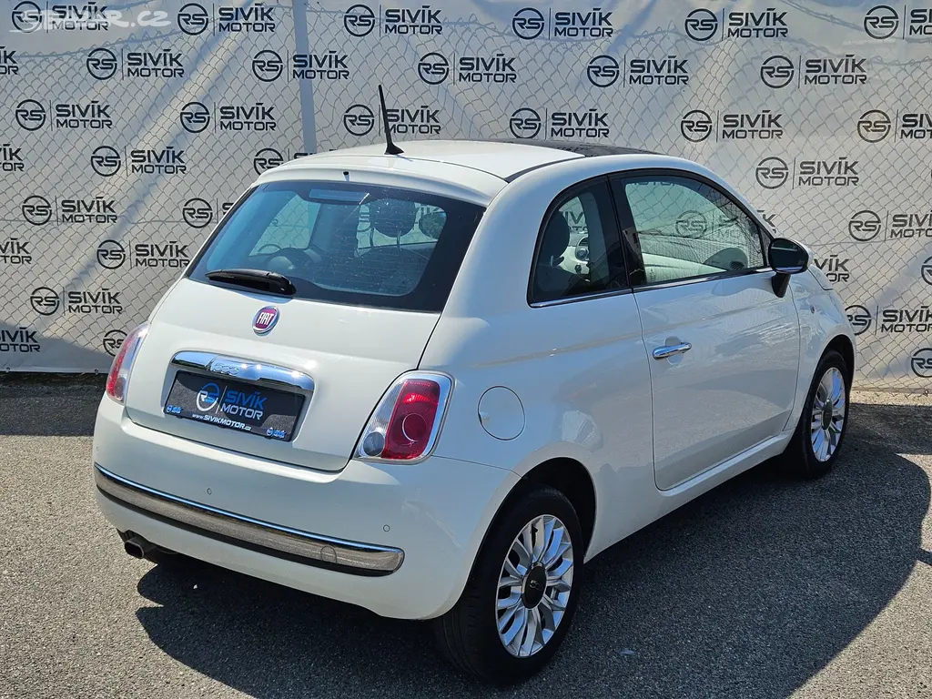 Fiat 500 Lounge 1.2 51kW PANO KLIMA ALU PARK.SENZ. - fotka 2