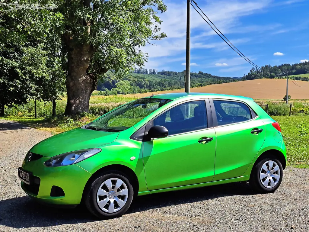 Mazda 2 1.3i 55kw,r.v.2010,po STK