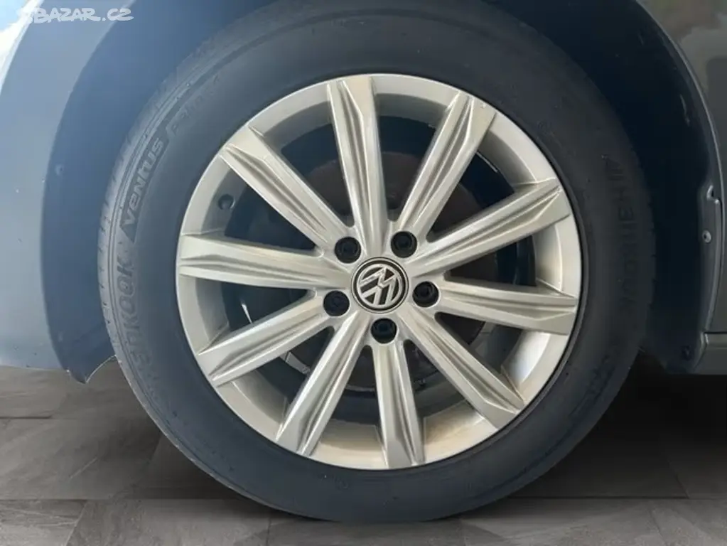 Volkswagen Touran Highline 1.4 TSI - 150 PS - fotka 6