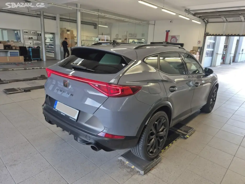 Cupra Formentor VZ 2.0 TSi/180kW - DSG Tribe - fotka 6