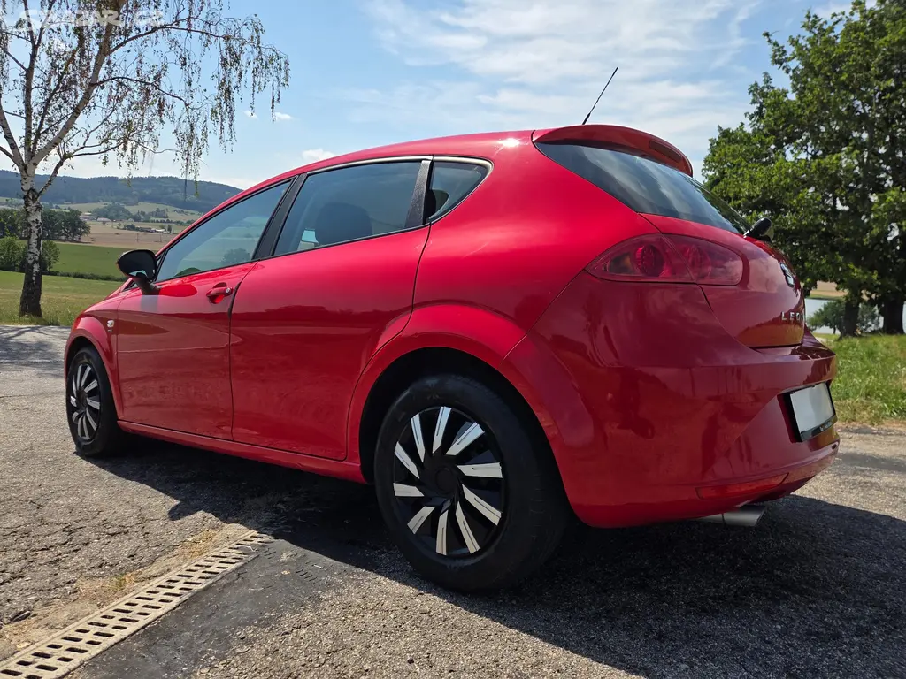 Seat Leon - KUP ČR - 2011 - 1.2TSI - 97tis/KM ... - fotka 3