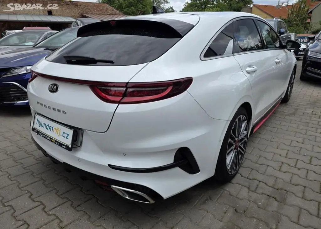Kia Procee´d 1.6-PANORAMA-GT-150kw - fotka 5