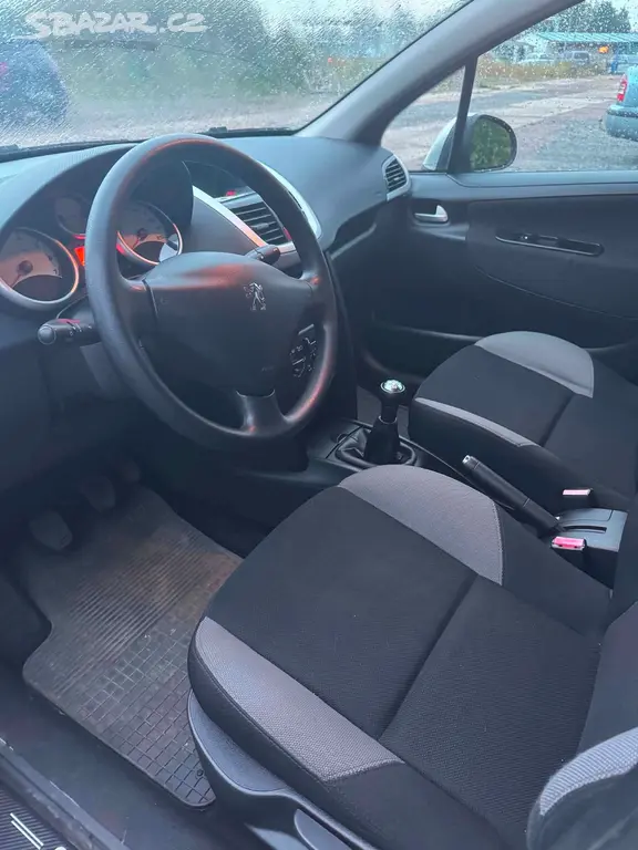Peugeot 207 SW 1.4 70 Kw - fotka 4