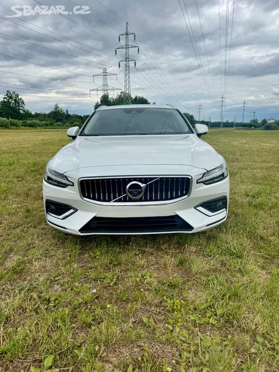 Volvo V60 B5 AWD Inscription - fotka 2