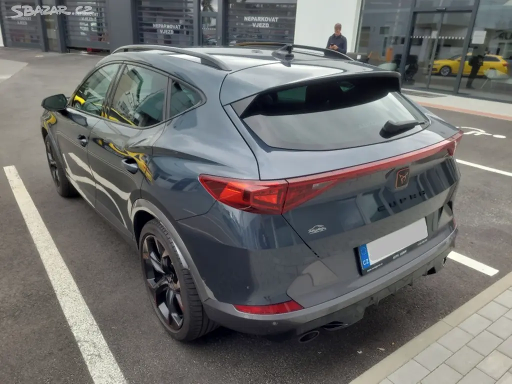 Cupra Formentor VZ 2.0 TSi/180kW - DSG,TZ,.... - fotka 4