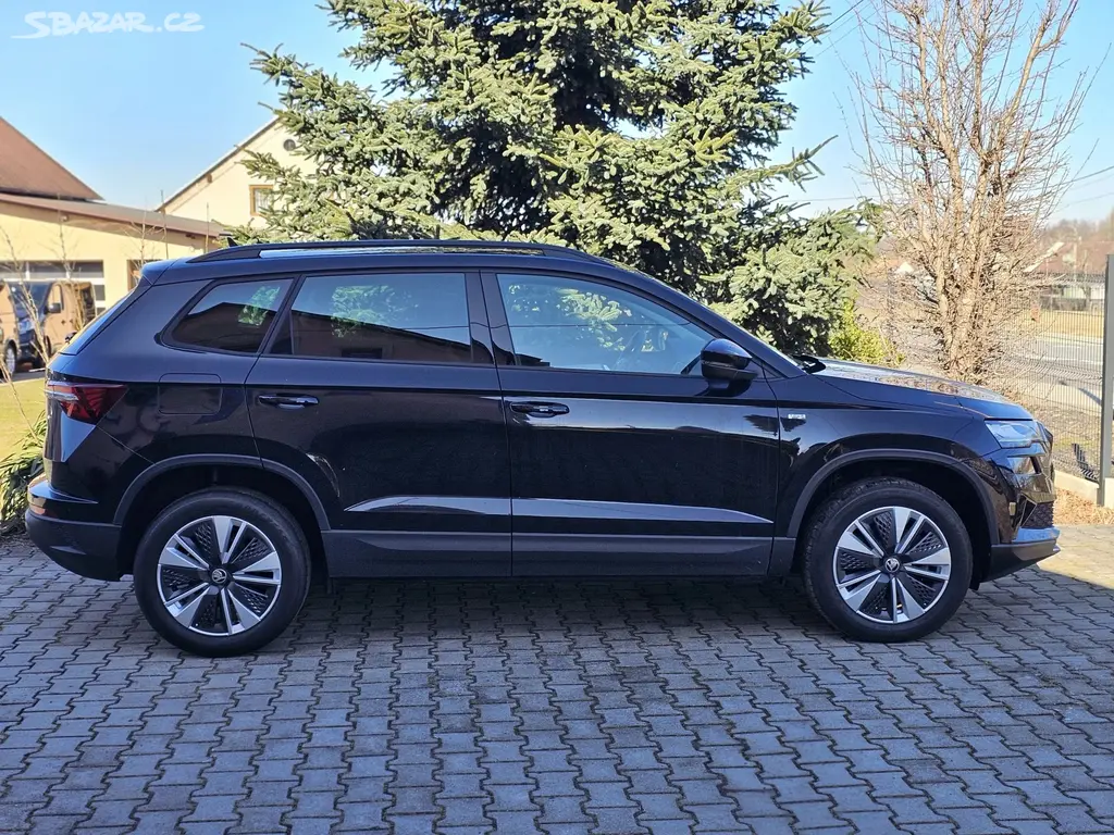 Škoda Karoq 1.5 TSi Tour 110 kW [telefon skryt] km - fotka 4