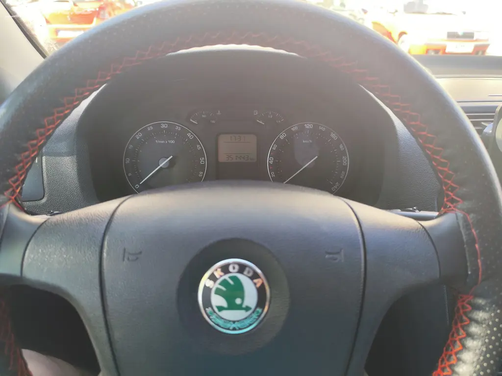 Škoda Octavia 2 - fotka 3