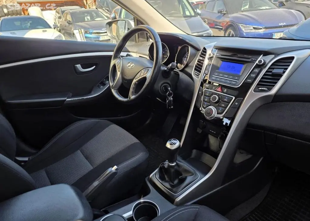 Hyundai i30 1.4-1.maj.-LPG-TAŽNÉ-KLIMA - fotka 2