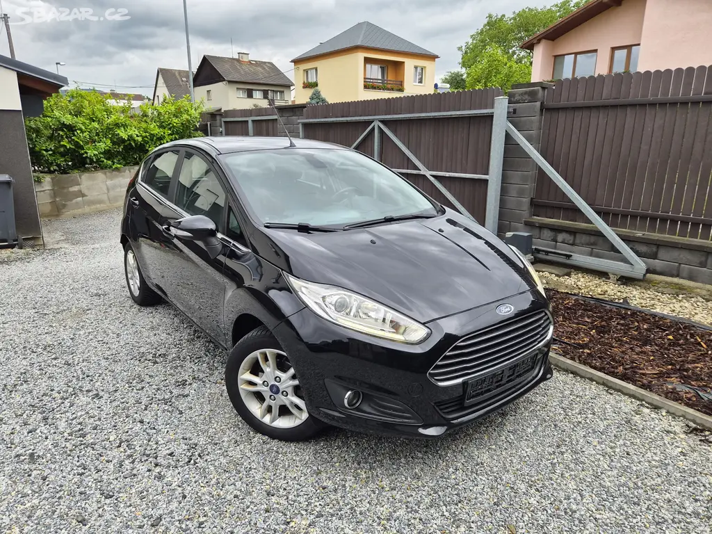 Ford Fiesta 1.0 Celebration - vyhř. sklo a sedadla - fotka 4