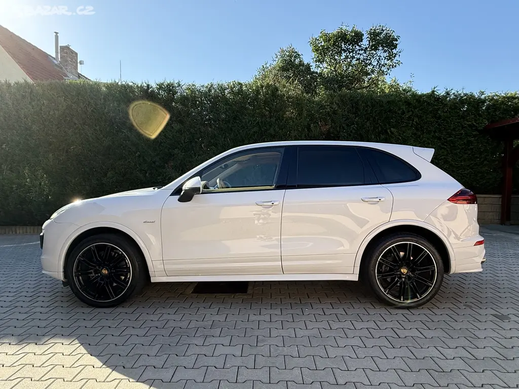 Porsche Cayenne 2017 - fotka 2