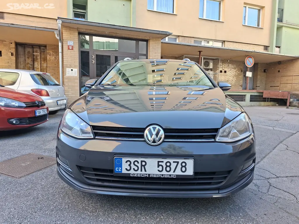 VW GOLF 7 VARIANT 1,2TSI 77KW - fotka 2