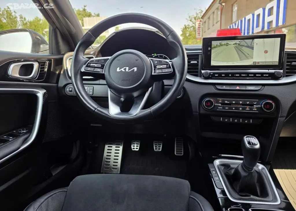 Kia XCee´d 1.5-NAVI-KAMERA-V ZÁRUCE - fotka 2