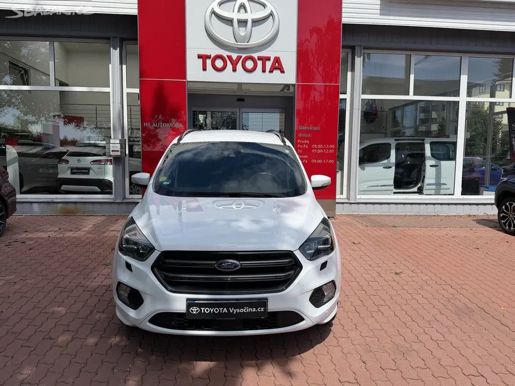 Ford Kuga, 2.0 TDCi ST-Line 4x4, AT 110 - fotka 2