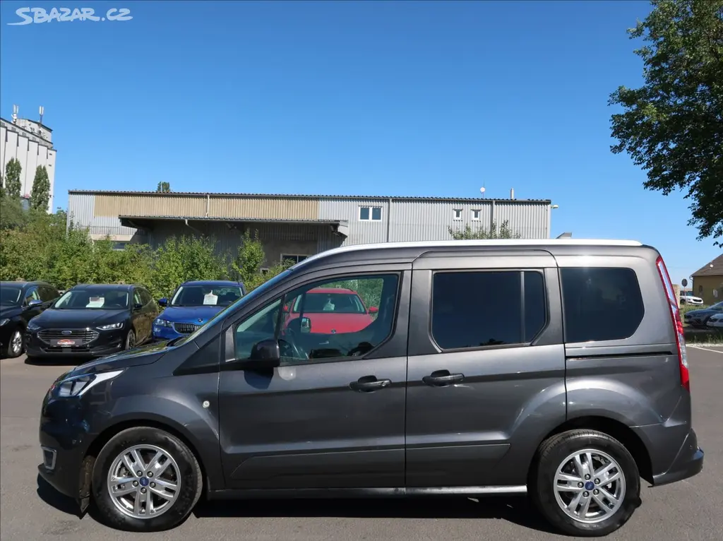 Ford Tourneo Connect, 1,5 TDCi,74kW,Serv.kn.,tažné - fotka 6