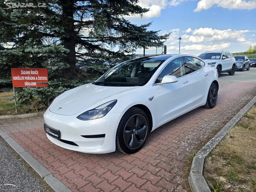 Tesla Model 3 RANGE PLUS 60 kWh-320 PS 107 TKM - fotka 2