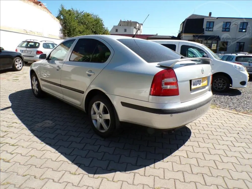 Škoda Octavia 1,9 TDI DIGI.KLIMA - fotka 3