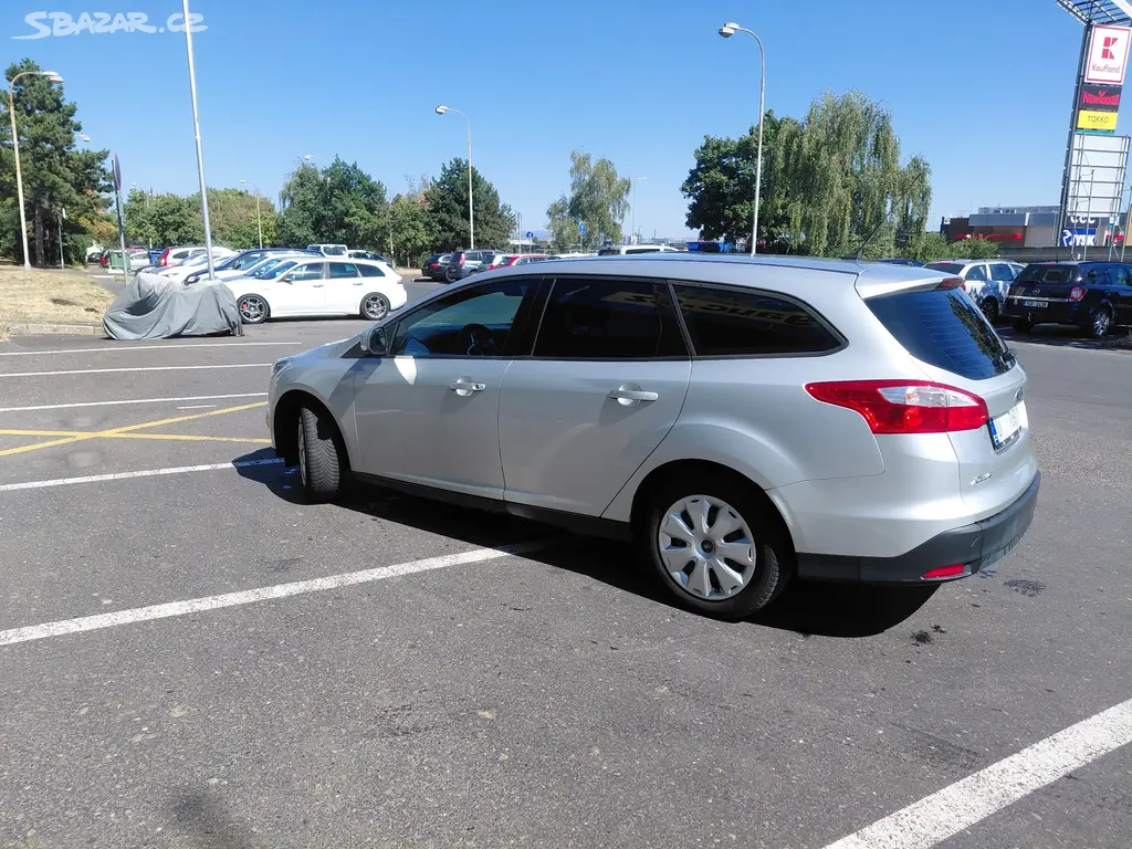 Ford Focus mk3 1.6 s výkonem 92 kW - fotka 2