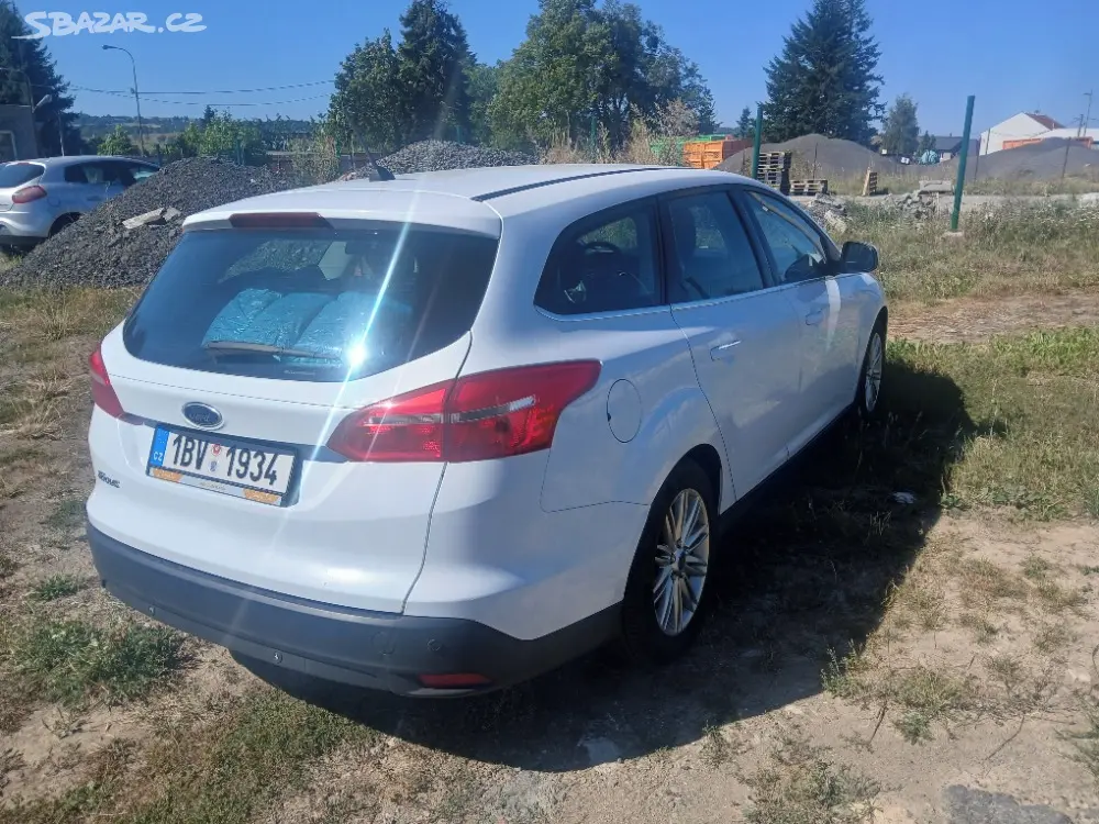Ford Focus combi 1,5 TDci 88kW 1/2018 - fotka 3