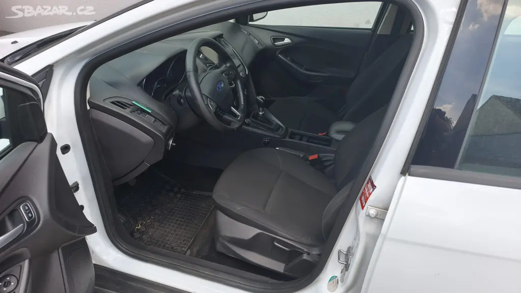 Ford Focus - fotka 4