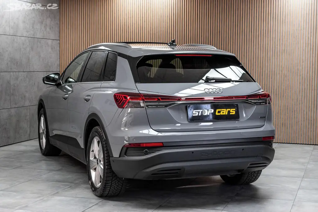 Audi Q4 e-tron, 45*82kWH*QUATTRO*SoH92%*ČR 1.M - fotka 4