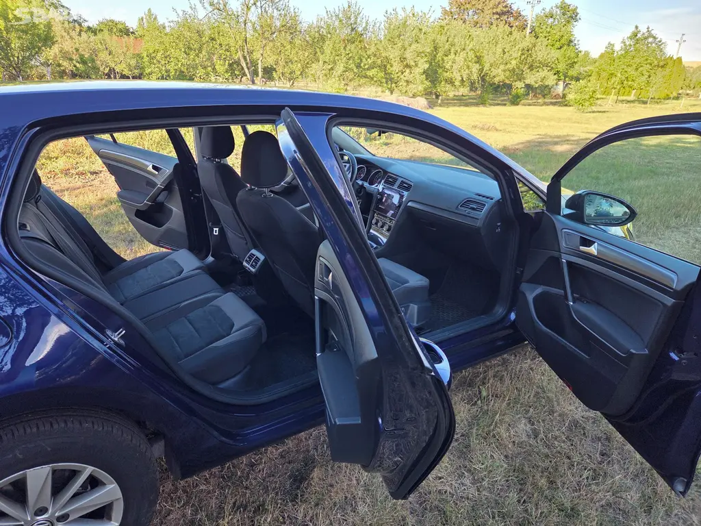 Volkswagen Golf, VW Golf 1.0 TSI, 81 kW - fotka 6