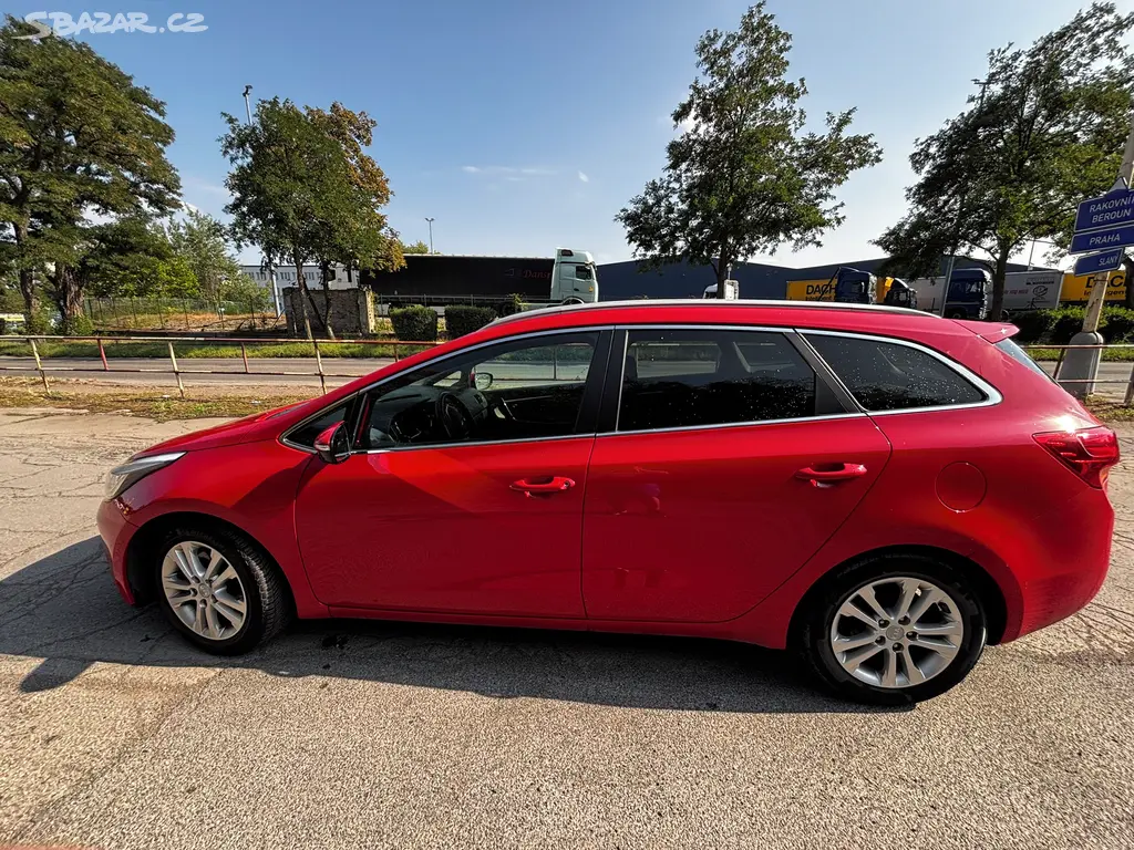 Kia Ceed SW 1.6 Crdi. 94kw. - fotka 5