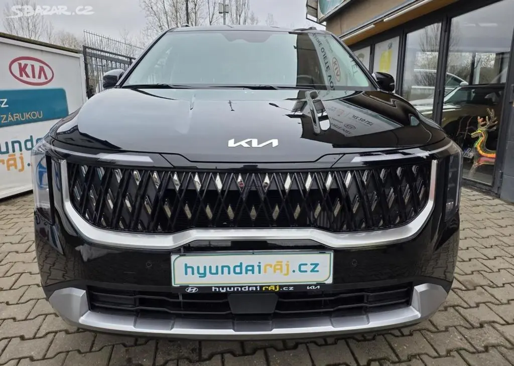 Kia Carnival 2.2-9 MÍST-DPH-KŮŽE