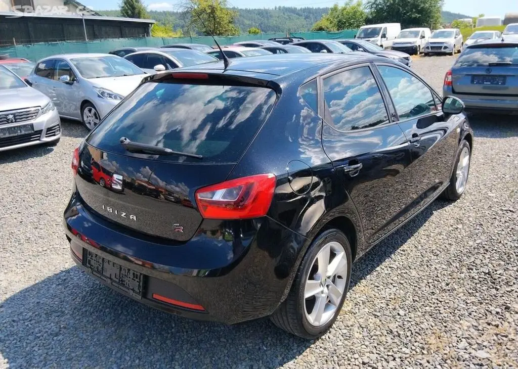 Seat Ibiza FR 1.2 TSI Výhřev. sed., Klima benzín - fotka 6