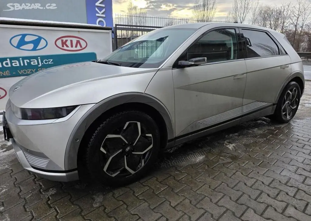 Hyundai Ioniq 5 V ZÁRUCE-100%SOH-77KWh - fotka 3