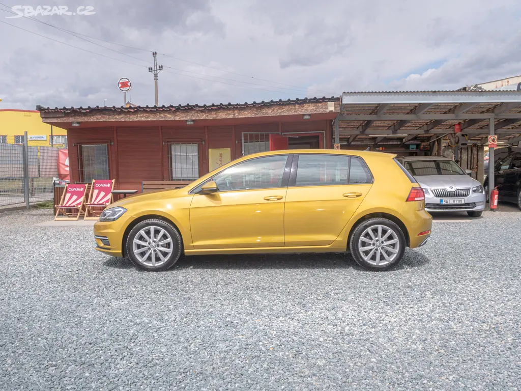 Volkswagen Golf ČR 1.0TSI 81KW BARVA