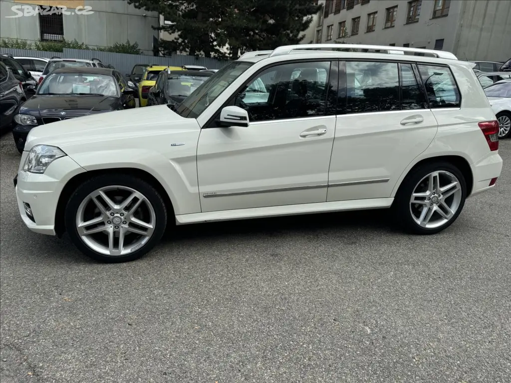 Mercedes-Benz GLK, 2,2 AMG+4MATIC - fotka 4