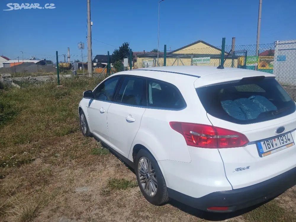 Ford Focus combi 1,5 TDci 88kW 1/2018 - fotka 5