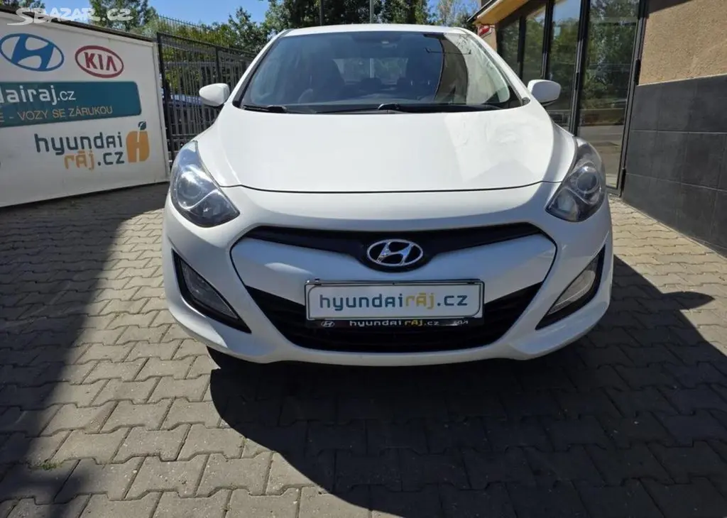 Hyundai i30 1.4-1.maj.-LPG-TAŽNÉ-KLIMA - fotka 6