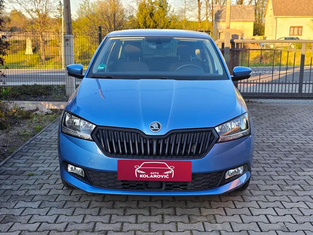 Škoda Fabia III 1.0 MPI Soleil 55 kW [telefon skryt] km - fotka 2